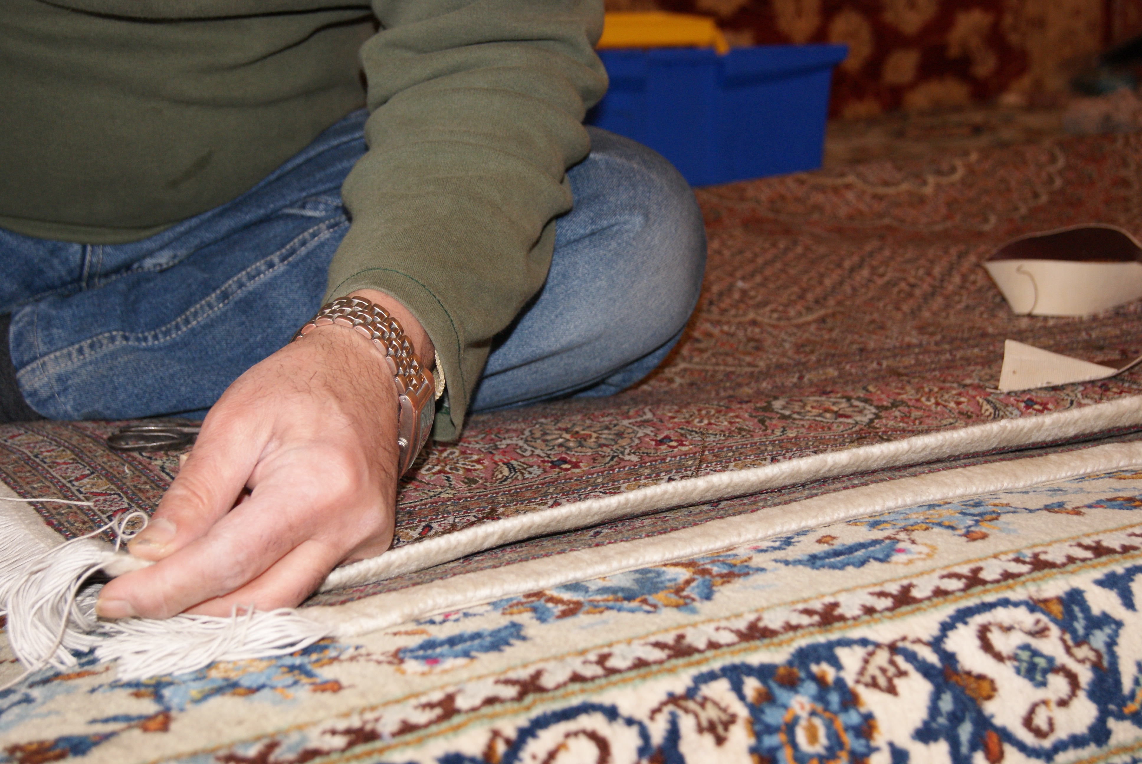 Selvage and edge rug repairs Selvage and edge rug repairs
