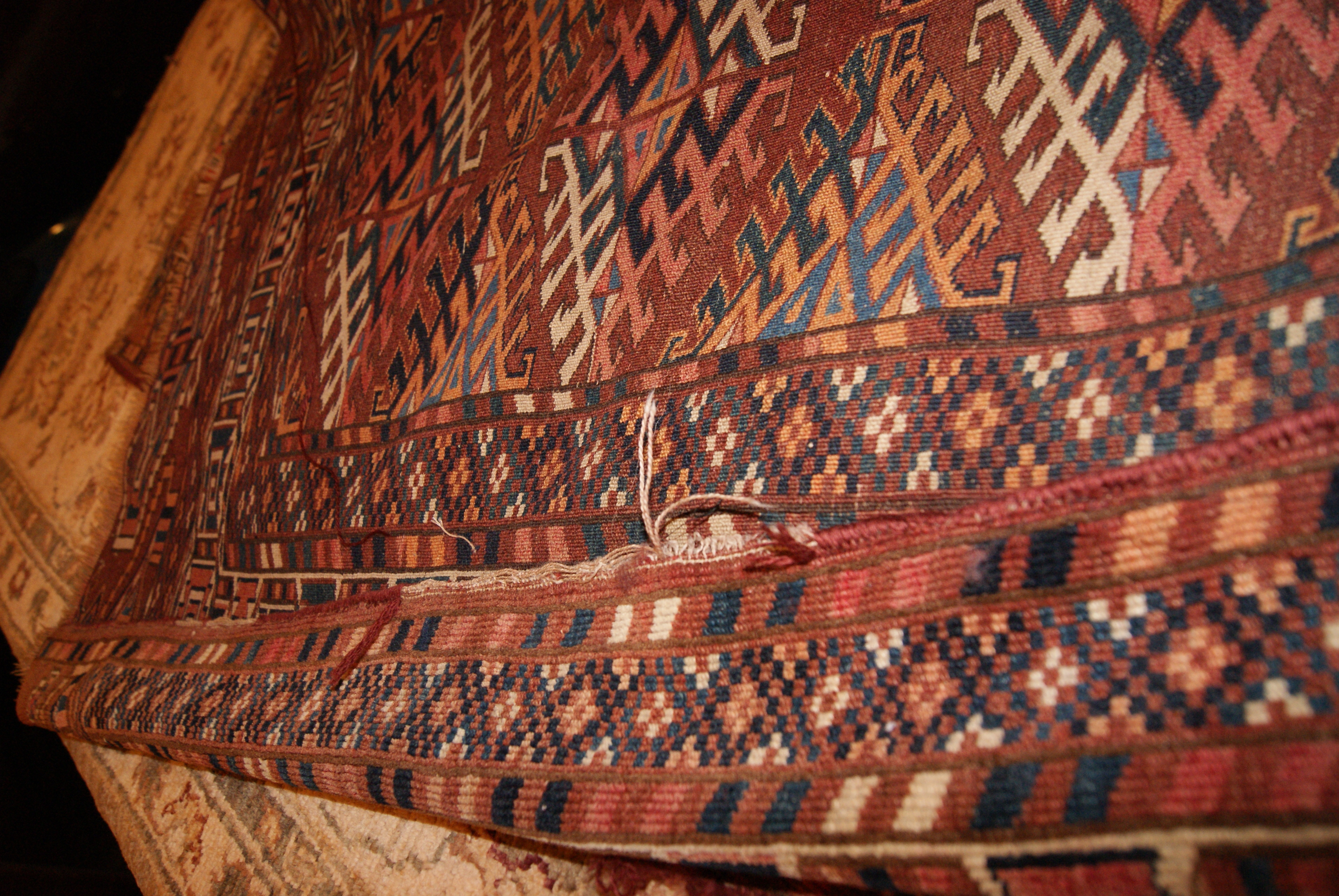 Selvage and edge rug repairs Selvage and edge rug repairs